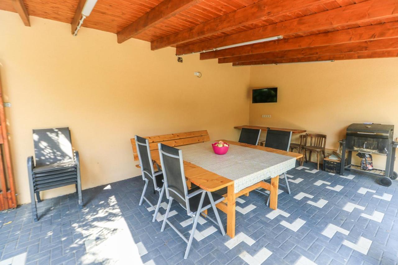 Nikas Apartment Сібіу Екстер'єр фото