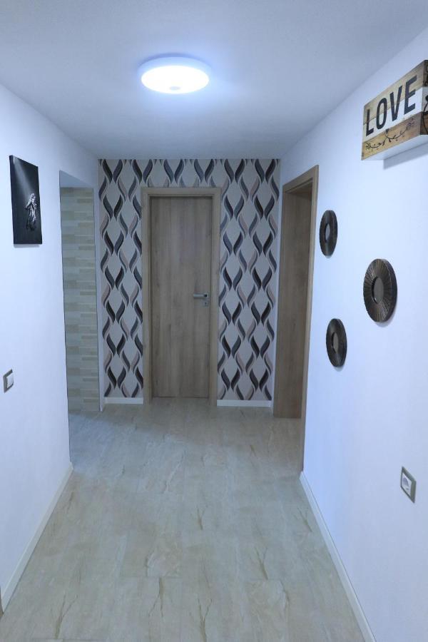 Nikas Apartment Сібіу Екстер'єр фото